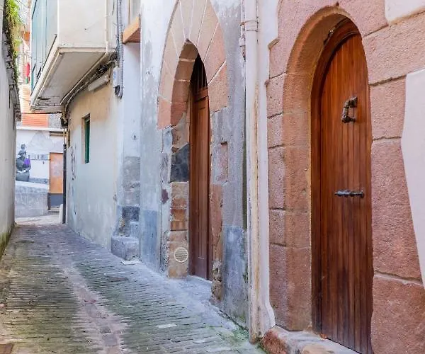 Ipar Kale - Baskeyrentals