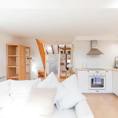 Ipar Kale - Baskeyrentals Apartament