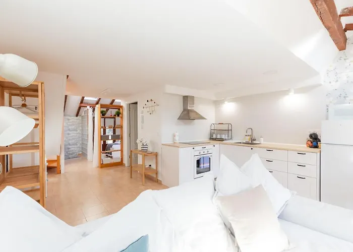 Ipar Kale - Baskeyrentals Apartment